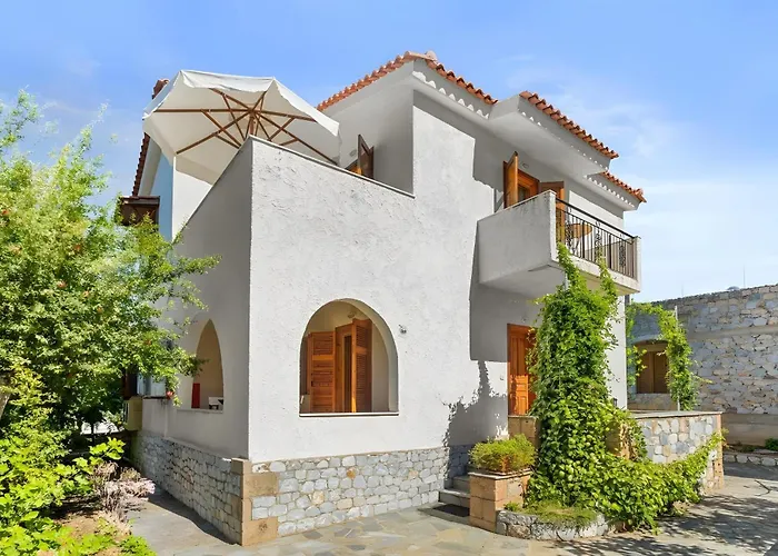 Thalpori In Stoupa, Mani *