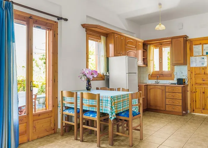 Thalpori In Stoupa, Mani *