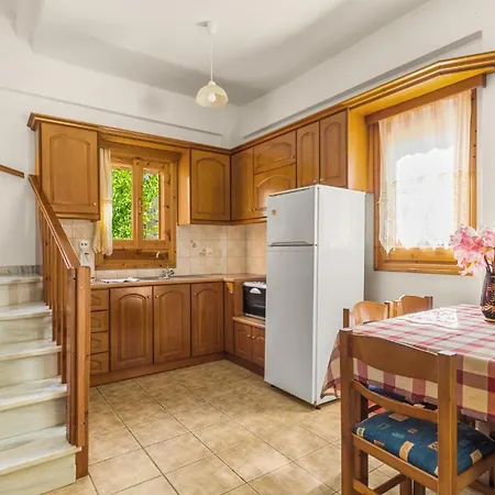 Thalpori In Stoupa, Mani Country house *
