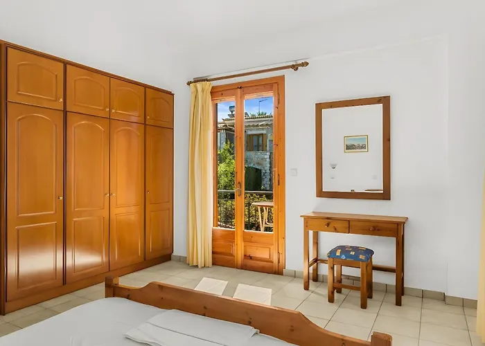 컨트리하우스 Thalpori In Stoupa, Mani